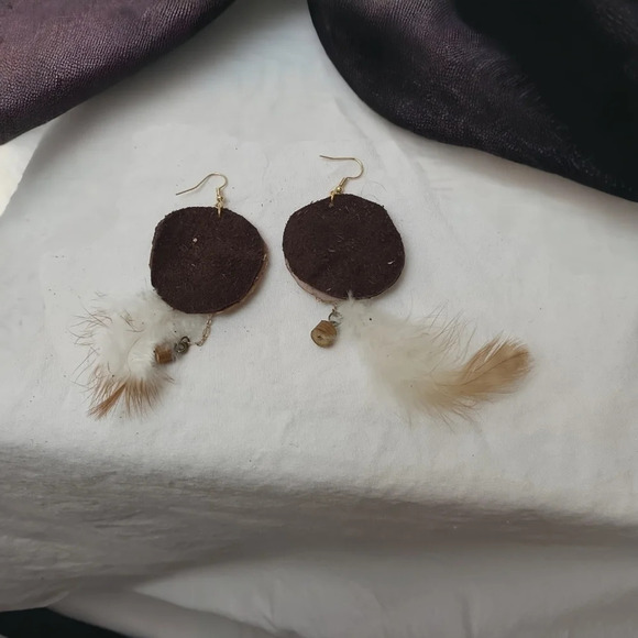 Circle White Birch Feather Leather Chain Wood Earrings - Picture 2 of 2